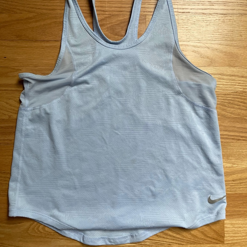 Light blue Nike workout top💎